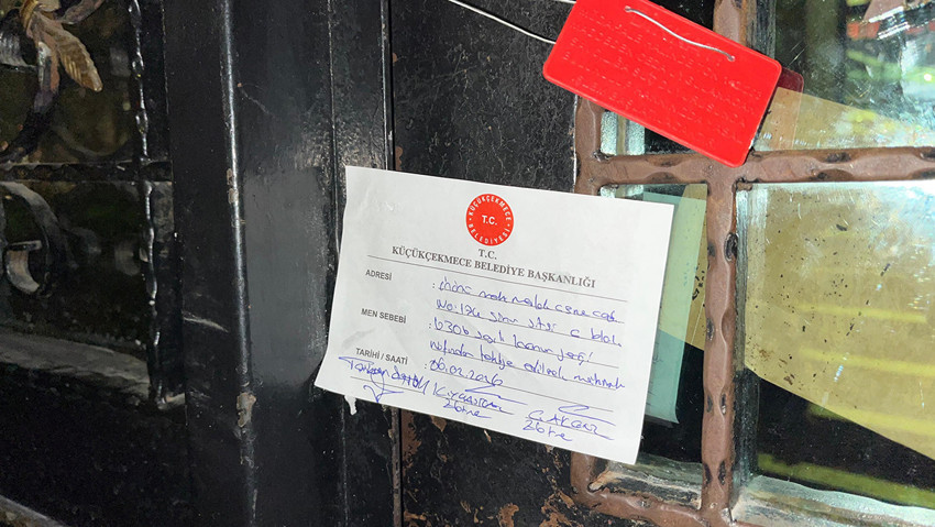 İstanbul'da riskli bina alarmı! 10 katlı bina tahliye edildi - Resim : 1