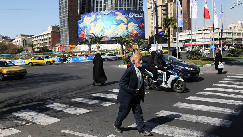 Tahranlılar İsrail saldırılarında yaşadıklarını anlattı: "Sanki sığınak delici bombalar atılıyor!" - Resim : 2