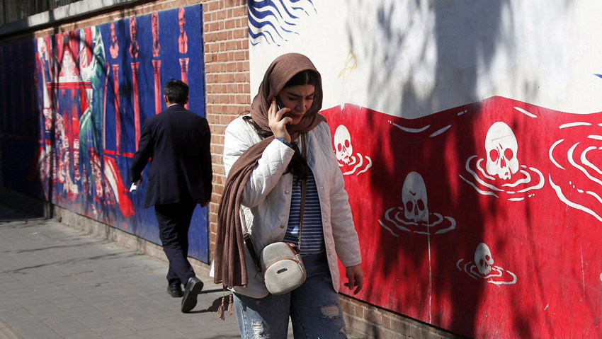 Tahranlılar İsrail saldırılarında yaşadıklarını anlattı: "Sanki sığınak delici bombalar atılıyor!" - Resim : 4