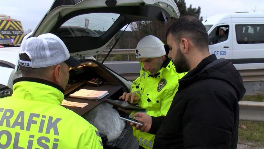 Kaynak yaparken yakalanan sürücüden pişkin savunma: Böyle saçma şeylere gerek yok - Resim : 1