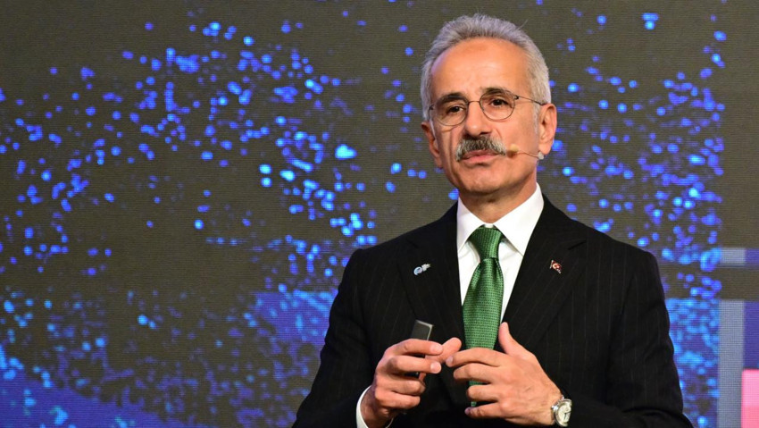 İstanbul Havalimanı'nın 4. ana pistinde sona gelindi! Bakan Uraloğlu duyurdu: Taksi süreleri azalacak - Resim : 1