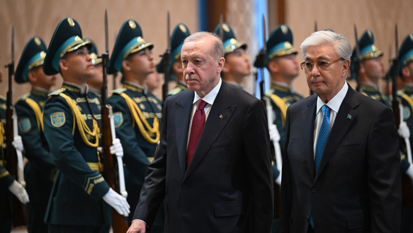 Kazakistan ve Türkiye arasında yeni anlaşmalara imzalar atıldı: Ahmet Yesevi Nişanı ilk kez Cumhurbaşkanı Erdoğan'a verildi - Resim : 9