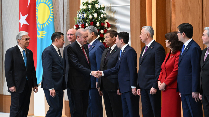Kazakistan ve Türkiye arasında yeni anlaşmalara imzalar atıldı: Ahmet Yesevi Nişanı ilk kez Cumhurbaşkanı Erdoğan'a verildi - Resim : 7