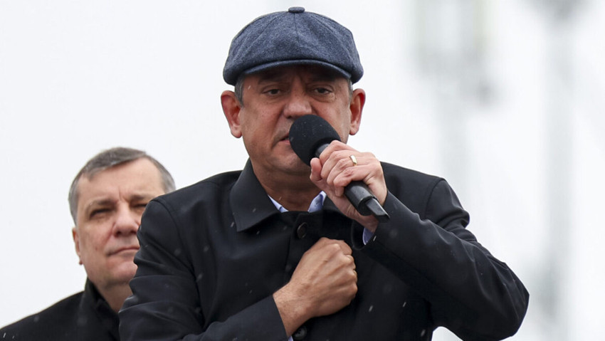 &Ouml;zkan Yalım'ın iddialarına &Ouml;zg&uuml;r &Ouml;zel'den karşı hamle: T&uuml;m yazışmalara tam erişim talebi - Resim : 3