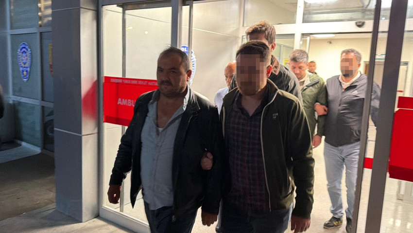 Tepebaşı Belediyesi’ne ‘yolsuzluk’ operasyonu: 60 gözaltı! Özel kalem müdürünün bahçesinin altı kripto madeni çıktı - Resim : 1
