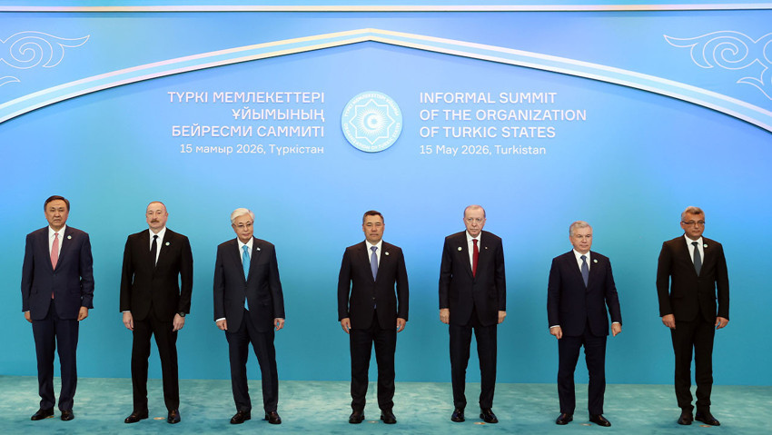 Cumhurbaşkanı Erdoğan Kazakistan dönüşü uçakta gazetecilerin sorularını yanıtladı: "Anayasa sözümüzü tutacağız" - Resim : 4