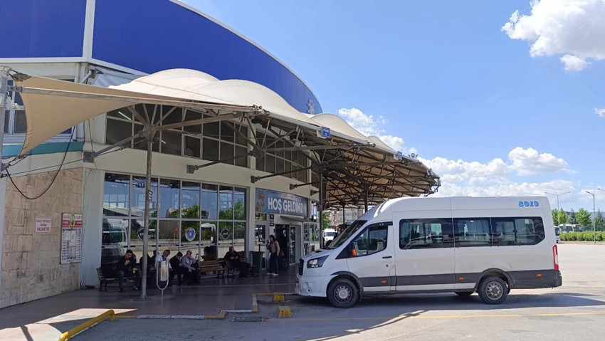 Terminalde unuttular! İ&ccedil;inde servet &ccedil;ıktı - Resim : 2