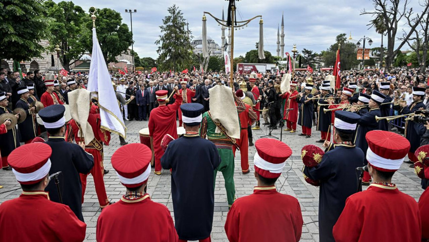 İstanbul'un fethinin 573. yılında büyük coşku - Resim : 2