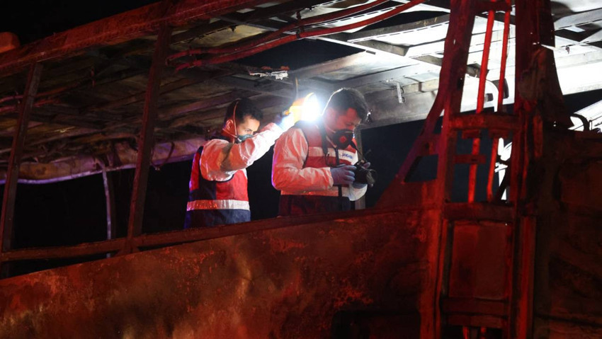Denizli'de yolcu otobüsü faciası! 8 kişi hayatını kaybetti 33 kişi de yaralandı - Resim : 2