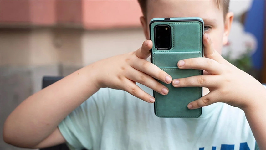 Polonya’dan dikkat çeken adım: İlkokullarda telefon kısıtlaması! Türkiye'de de uygulanır mı? - Resim : 2