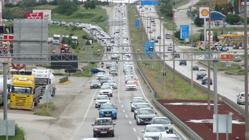 'Kilit Kavşak'taki bayram yoğunluğunun bilançosu açıklandı - Resim : 2