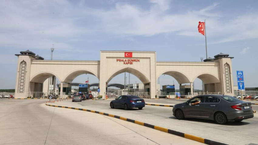 Sınır kapılarında tarihi gün: Rekor üstüne rekor kırıldı - Resim : 1