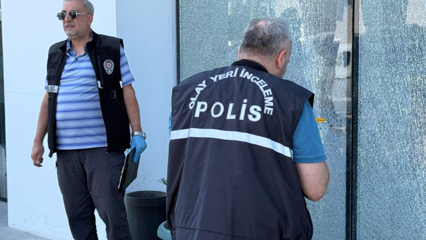 İstanbul’dan sonra Antalya: Otokoç’a yeni silahlı saldırı: Kaçış anları ortaya çıktı - Resim : 2