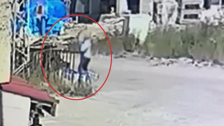 Baltalı saldırgan dehşet saçtı: Mahalleyi kana buladı! İşte saniye saniye vahşet anları - Resim : 5