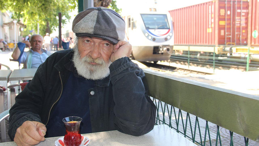 Bir zamanların patronuydu: Şimdi trenler evi oldu! Ali Bektaş'ın duygulandıran hikayesi - Resim : 1