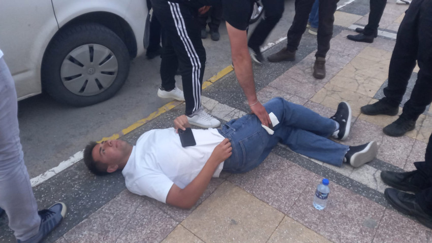"Neden yan baktın?" tartışmasında kan aktı: Sokak ortasında bıçaklı dehşet - Resim : 1