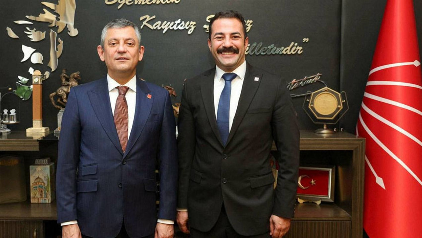 CHP’li Talat Yalaz, imza teslimi sonrası açıklama yaptı: İmzalar teslim edildi - Resim : 1