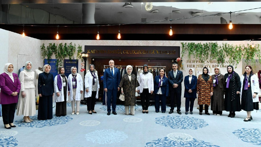 Emine Erdoğan, Şule Yüksel Şenler Vakfı'nın ‘Deprem Bölgesi Kursiyer ve Mezuniyet Buluşması’na katıldı - Resim : 1