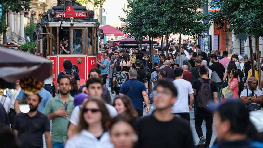 Türkiye'nin göç dalgası değişti: Zirvedeki o ülke dikkat çekti! İşte en çok gelen ve giden ülkeler - Resim : 1