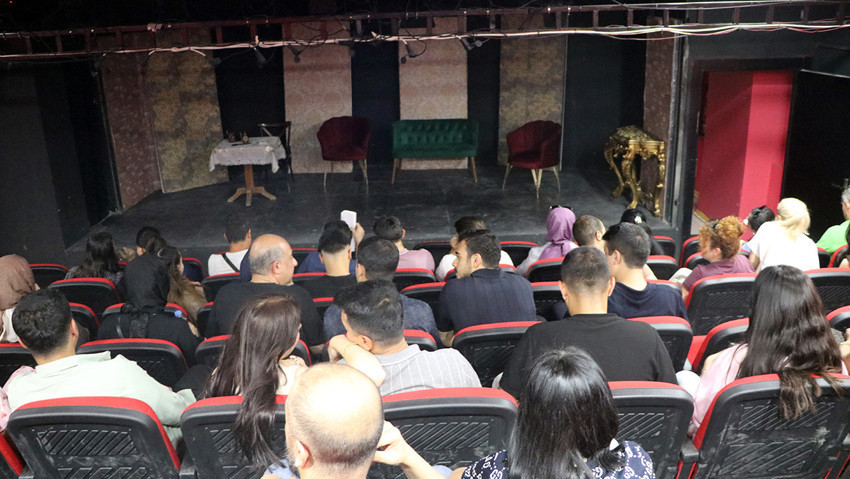 Vanlı tiyatrocu yapılmayanı yapacak! 30 günde dünya rekoru kıracak - Resim : 7
