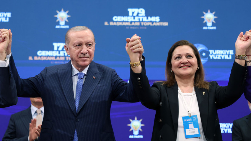 Afyonkarahisar Belediye Başkanı Burcu Köksal istifasının perde arkasını anlattı: Hayırlı olsun demeyenler protestoya geldi! "Cumhurbaşkanımız bana babacan yaklaştı" - Resim : 1