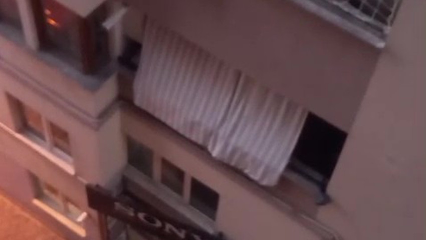 Faciaya saniyeler kala! 10 dakika boyunca tek eliyle evladını tuttu! "Ben ölürüm de onu kurtarırım" - Resim : 1