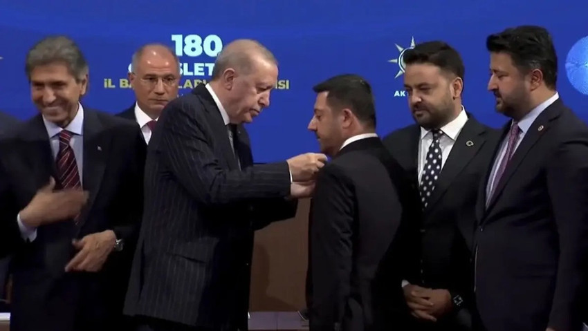 tv100 yayınında çarpıcı kulis! İYİ Partili bir isim daha AK Parti'ye geçiyor - Resim : 3