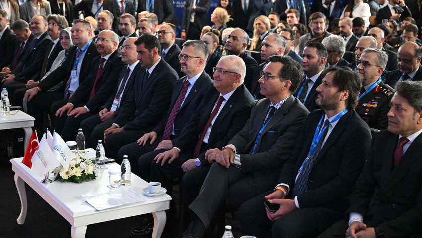 CANLI | Dünyanın gözü Ankara'da NATO Zirvesi bugün başladı! Külliye'de NATO resepsiyonu düzenleniyor - Resim : 21