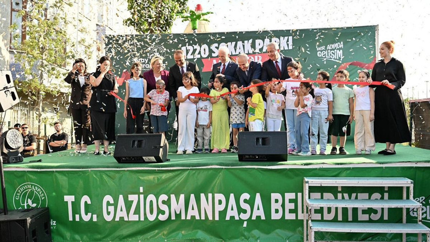 Gaziosmanpaşa’ya “Dünya Kupası” temalı dev park! 5 dönümlük yeni yaşam alanı açıldı - Resim : 5