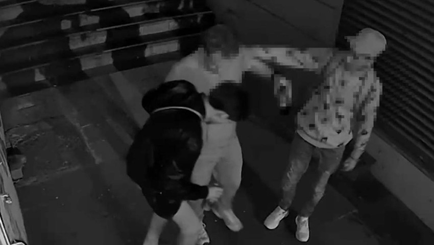 Beyoğlu’nda kalabalığı fırsata çevirdi: Sonu cezaevi oldu! - Resim : 1
