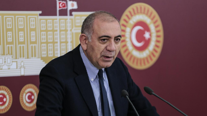 Gürsel Tekin pankart krizini tv100'e anlattı! 
