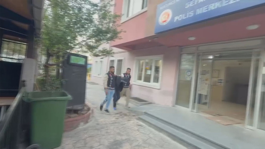 Küçükçekmece’de denetimde durduruldu: Üzerinden uyuşturucu çıktı - Resim : 2