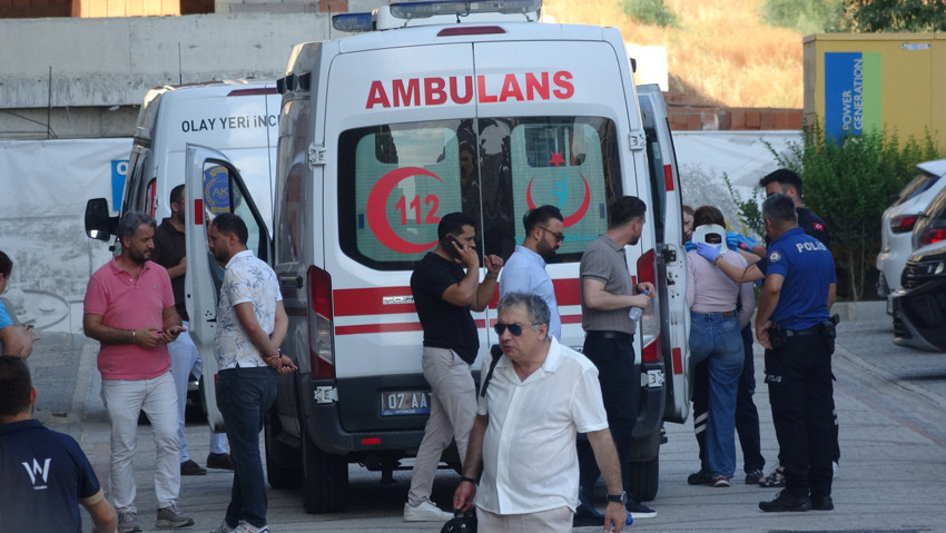 Antalya'da akılalmaz olay! 'İçlerine şeytan girdi' diyerek iki ablasına saldırdı - Resim : 2
