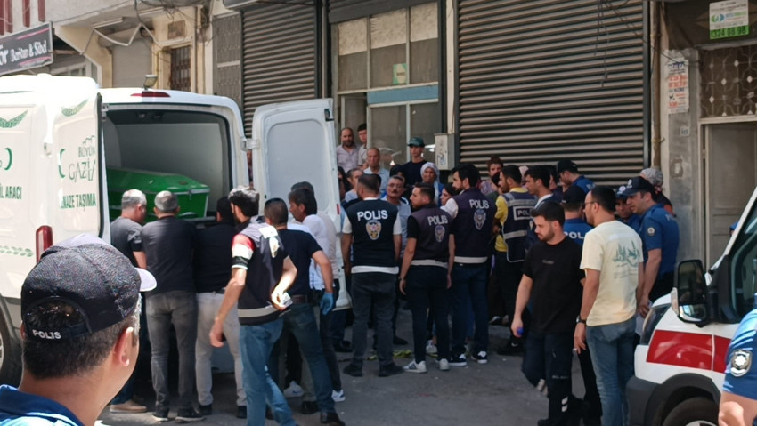 Gaziantep'te korkunç olay! Boşandığı eşini bıçaklayıp kendini astı - Resim : 2