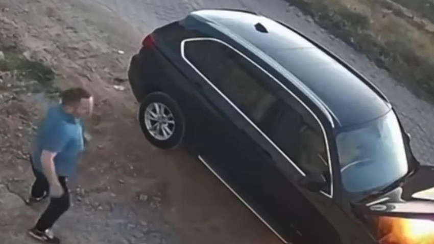 Muş’ta yolculuk kabusa döndü: Seyir halindeki otomobil alevlere teslim oldu! - Resim : 2