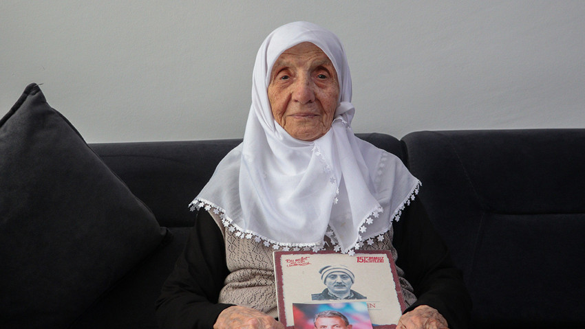 İki oğlunu ve damadını 15 Temmuz’da şehit verdi! “Ninni yavrum ninni…” Şehit annesinin yürek yakan ağıdı - Resim : 2