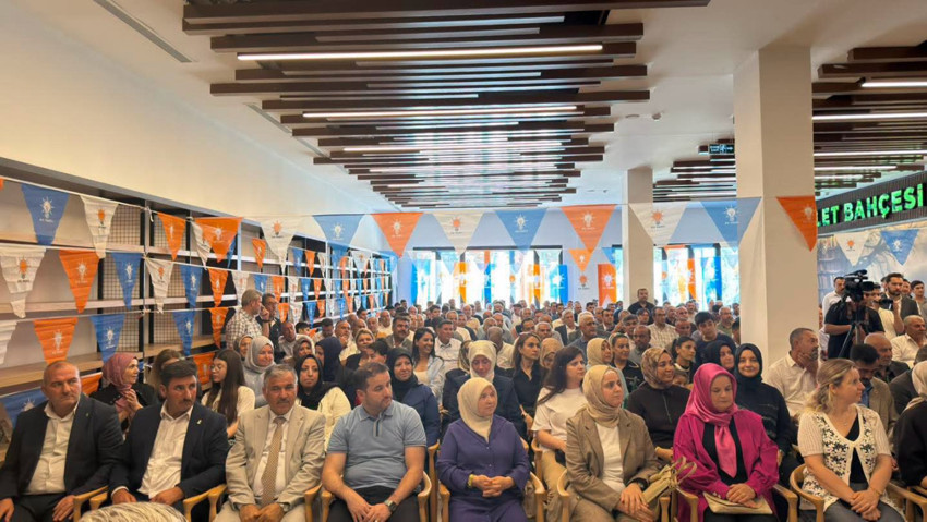 Kilis’te AK Parti’ye yeni katılımlar: Rozetleri Dal ve Yayman taktı - Resim : 1