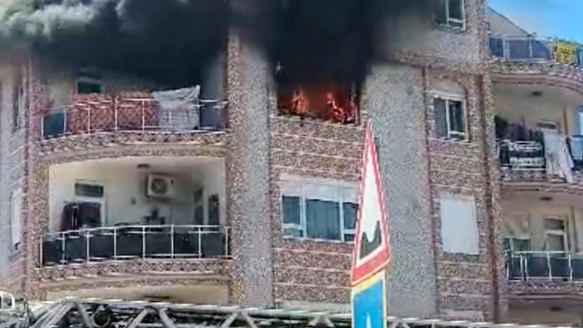 Antalya’da daire yangını! Dumandan 5 kişi etkilendi - Resim : 1
