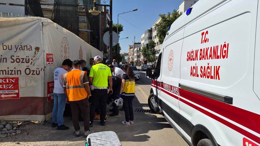 Adıyaman'da korkunç kaza! Otomobil yayaya çarptı - Resim : 1
