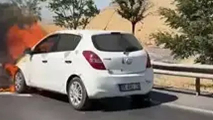 Mardin’de otomobil yolculuğu kabusa döndü! Araç küle döndü - Resim : 1