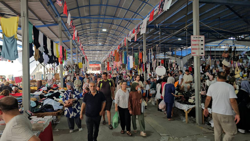 Pazarda kadınların görüntülerini çeken şüpheliye gözaltı! - Resim : 1