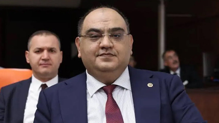 Siyaset kulislerinde transfer hareketliliği! O isim AK Parti'ye mi geçiyor? Telefonlarını kapattı, paylaşımlarını sildi! - Resim : 1