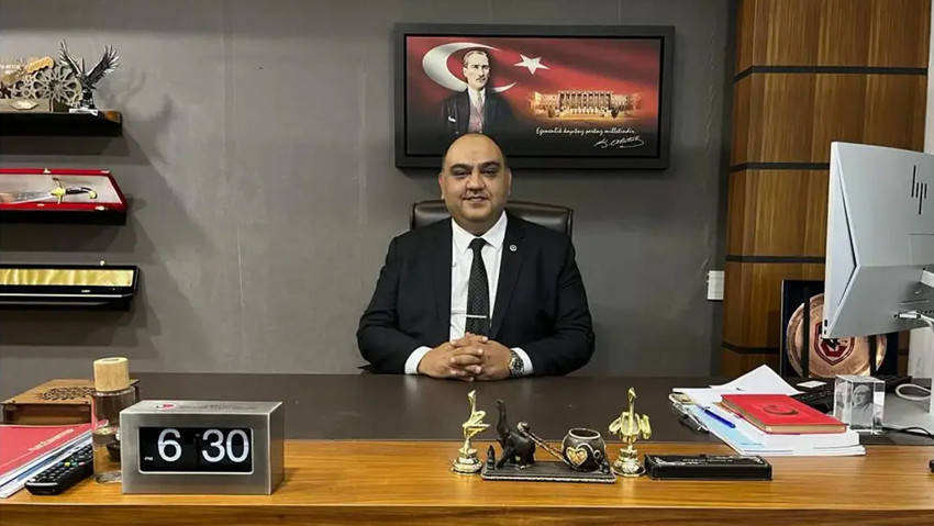 Siyaset kulislerinde transfer hareketliliği! O isim AK Parti'ye mi geçiyor? Telefonlarını kapattı, paylaşımlarını sildi! - Resim : 3