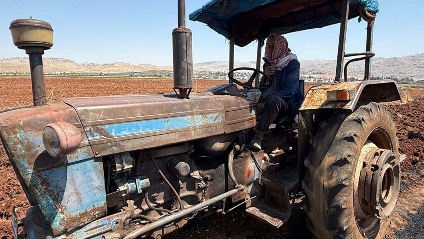 50 yıllık traktöründen vazgeçmiyor! Sebebini duyan şaşırıyor - Resim : 1