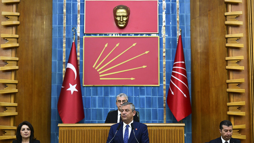 Özgür Özel son kez CHP kürsüsüne çıktı: Her son bir başlangıçtır! İşte salonda yer alan milletvekilleri... - Resim : 2