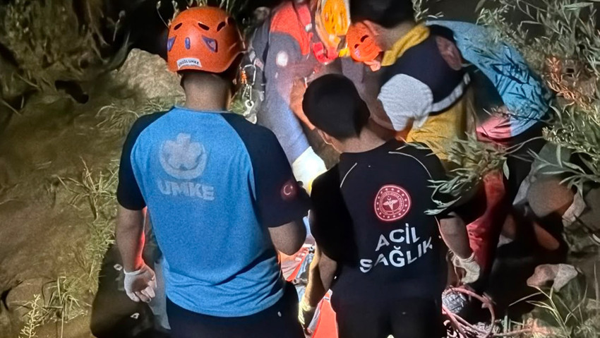 Bingöl’de yolculuk kabusa döndü! Acı son kaçınılmaz oldu - Resim : 2