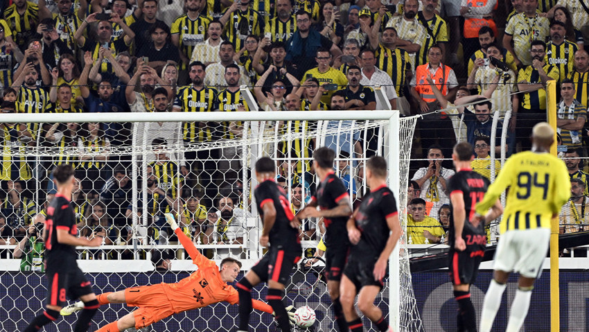 Fenerbahçe'de kontenjan krizi! 3 yıldızdan 2'si gidebilir - Resim : 2