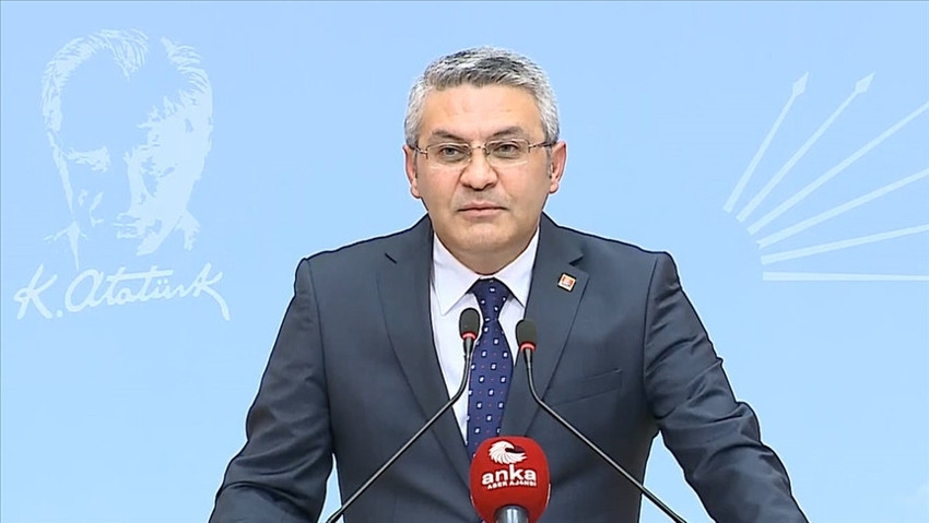 CHP'de kalacağını açıklayan Oğuz Kaan Salıcı: Gitme dedim, ikna olmadı, gözleri doldu - Resim : 1