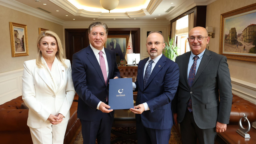 YENİ PARTİ İLE CHP ARASINDA İLK GERİLİM! Genel Merkez açıkladı: Hesabımızı alıp gittiler - Resim : 1