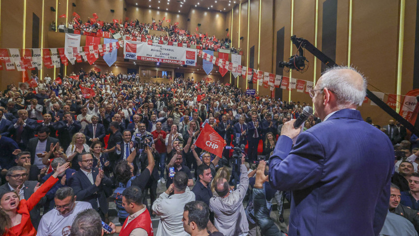 ŞEYTANIN AKLINA GELMEZ! Gürsel Tekin'den 'Paralı figüran' iddialarına çok sert tepki: 40 kişi eksik olsa ne olur olmasa ne olur - Resim : 1